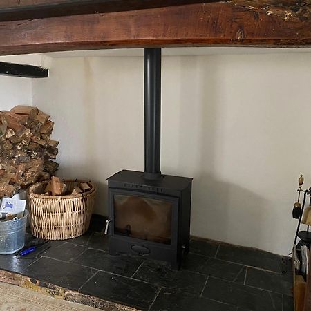 Bryntirion Farmhouse Rooms Llanfair Caereinion Экстерьер фото