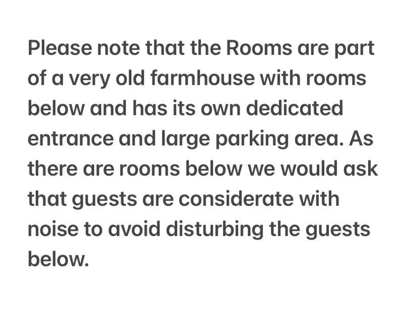 Bryntirion Farmhouse Rooms Llanfair Caereinion Экстерьер фото
